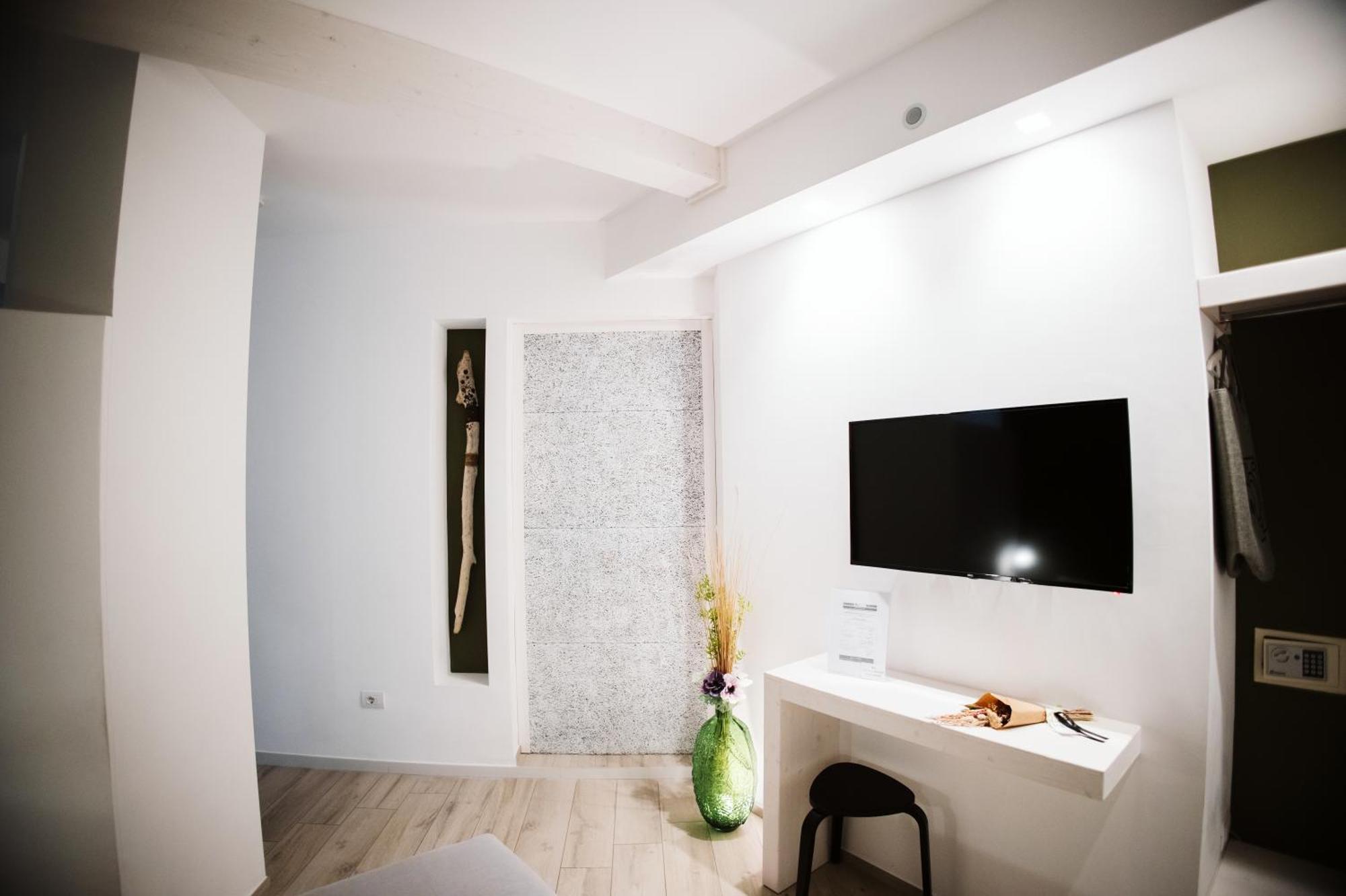 Home3 Bed Superior Room Bisceglie Dış mekan fotoğraf